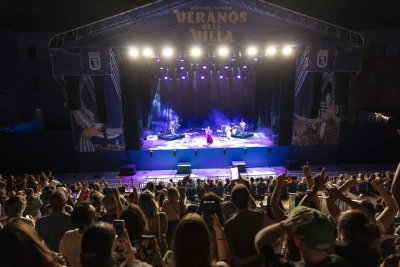 Selección de fotos de Camila Guevara y Julieta Venegas