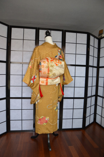 Kimono, a changing identity: a century in the spotlight